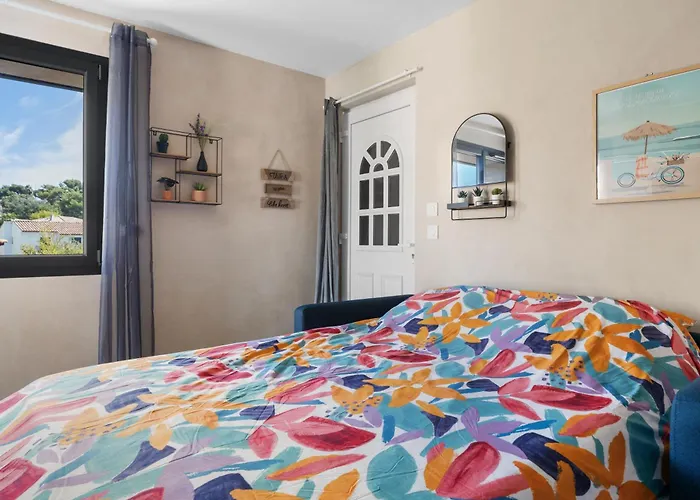 Reves Bleus, T2 Proche Plage Des Sablettes, Clim, Wifi, Place De Parking