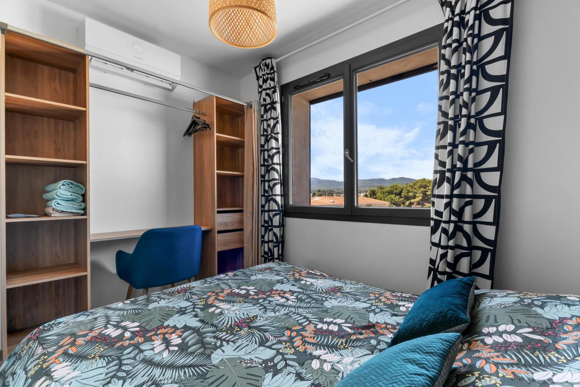 Apartment Reves Bleus, T2 Proche Des Sablettes, Clim, Wifi, Place De Parking